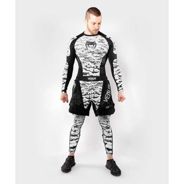 Шорты Venum Defender Fightshorts VENUM-03799 Интернет-магазин Ok-Sport.kz Шорты Venum Defender Fightshorts VENUM-03799 Интернет-магазин Ok-Sport.kz